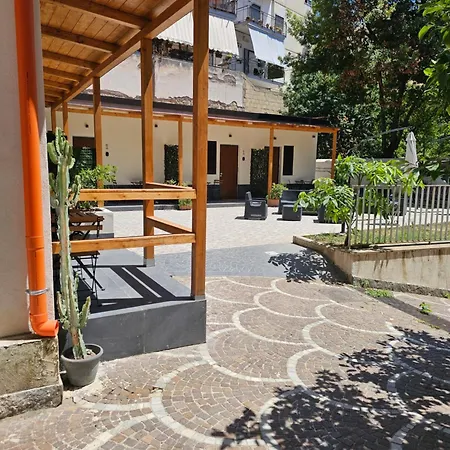 Oasi Dei Cristallini 招待所 4*