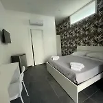 Oasi Dei Cristallini Pensionat 4*
